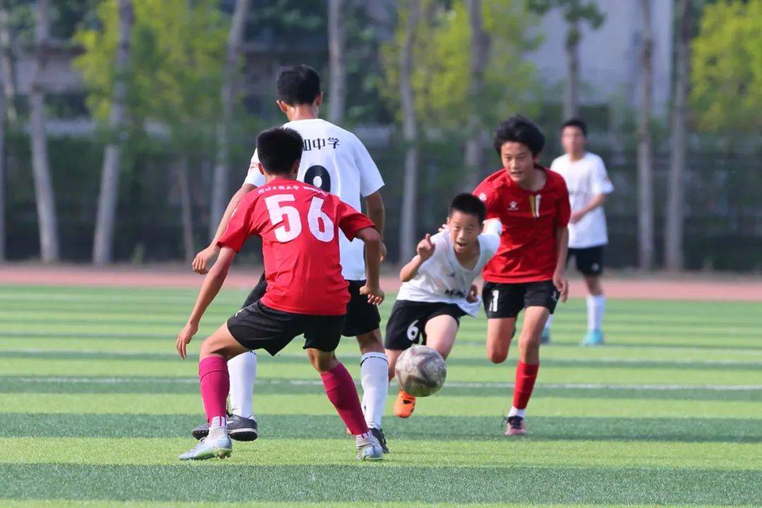 而逐渐淡出 而逐渐淡出